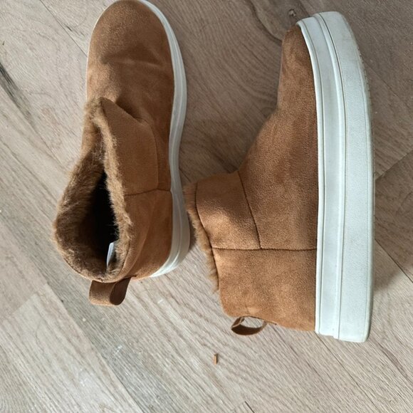 J/SLIDES Faux Fur-Lined Microsuede Booties size 8.5 - Picture 6 of 7